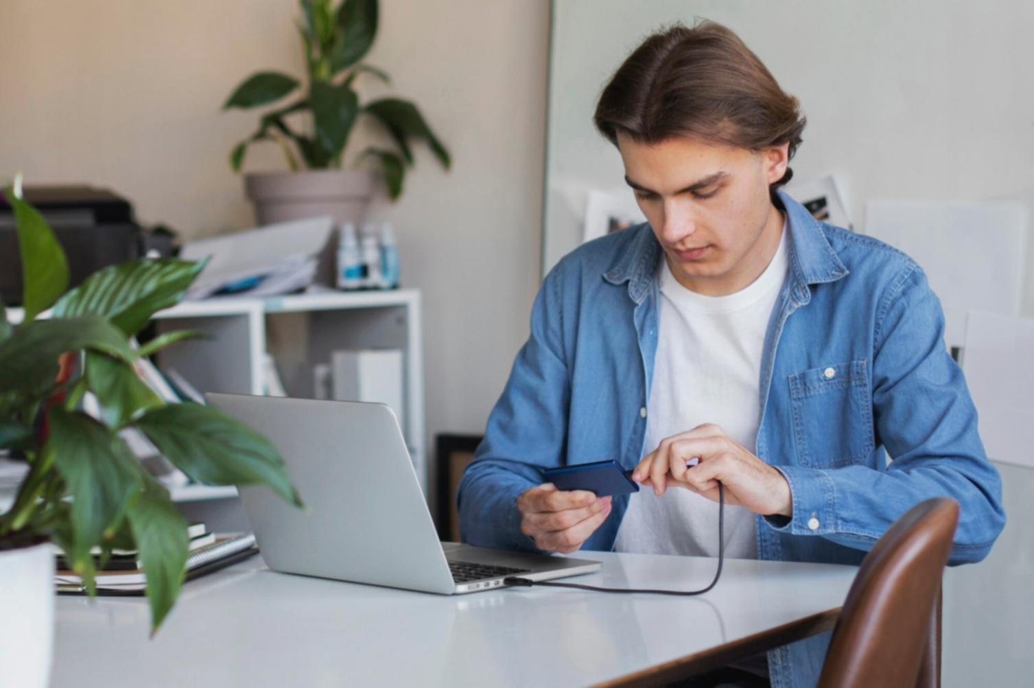 Oficinas de telvoxsource en Córdoba mostrando un ambiente profesional y moderno